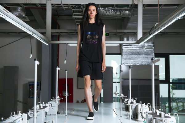 Revamp your style: unlock the charm of uk vintage fashion trends